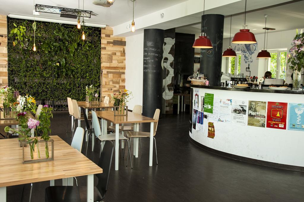 Wilson Hostel Warszawa Varsóvia Exterior foto