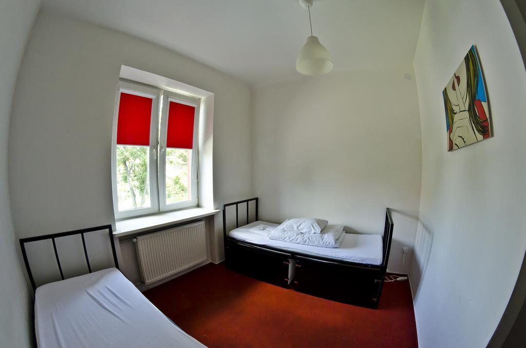Wilson Hostel Warszawa Varsóvia Quarto foto