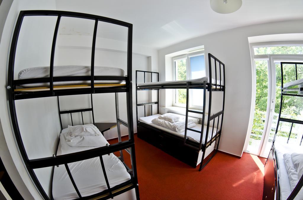 Wilson Hostel Warszawa Varsóvia Quarto foto