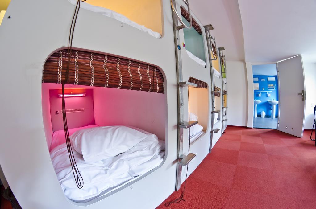 Wilson Hostel Warszawa Varsóvia Quarto foto