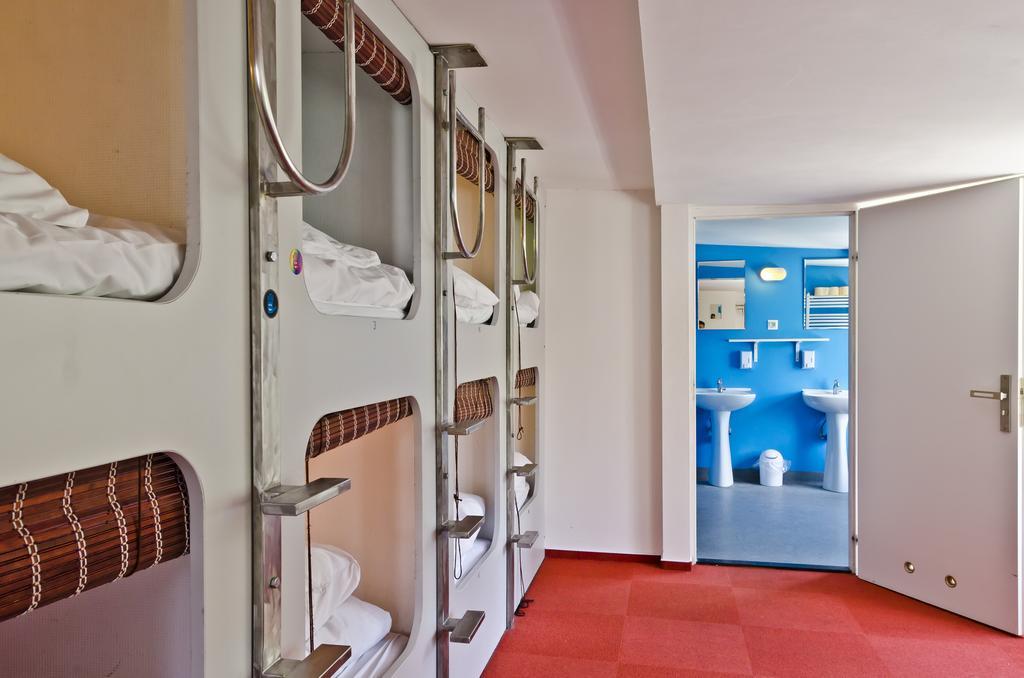 Wilson Hostel Warszawa Varsóvia Quarto foto