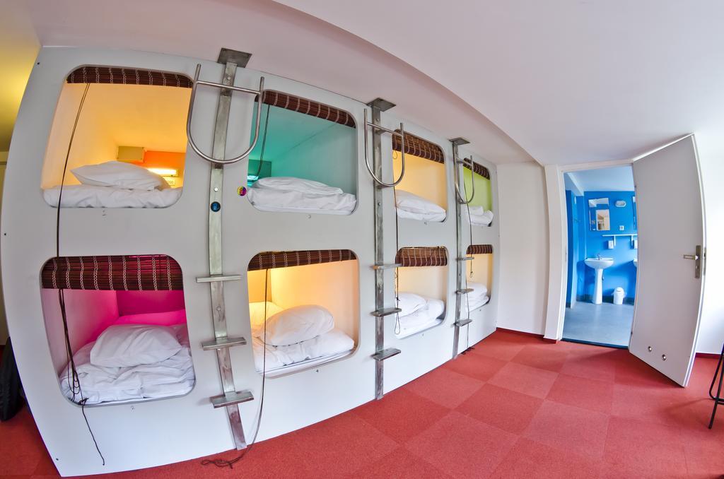 Wilson Hostel Warszawa Varsóvia Quarto foto