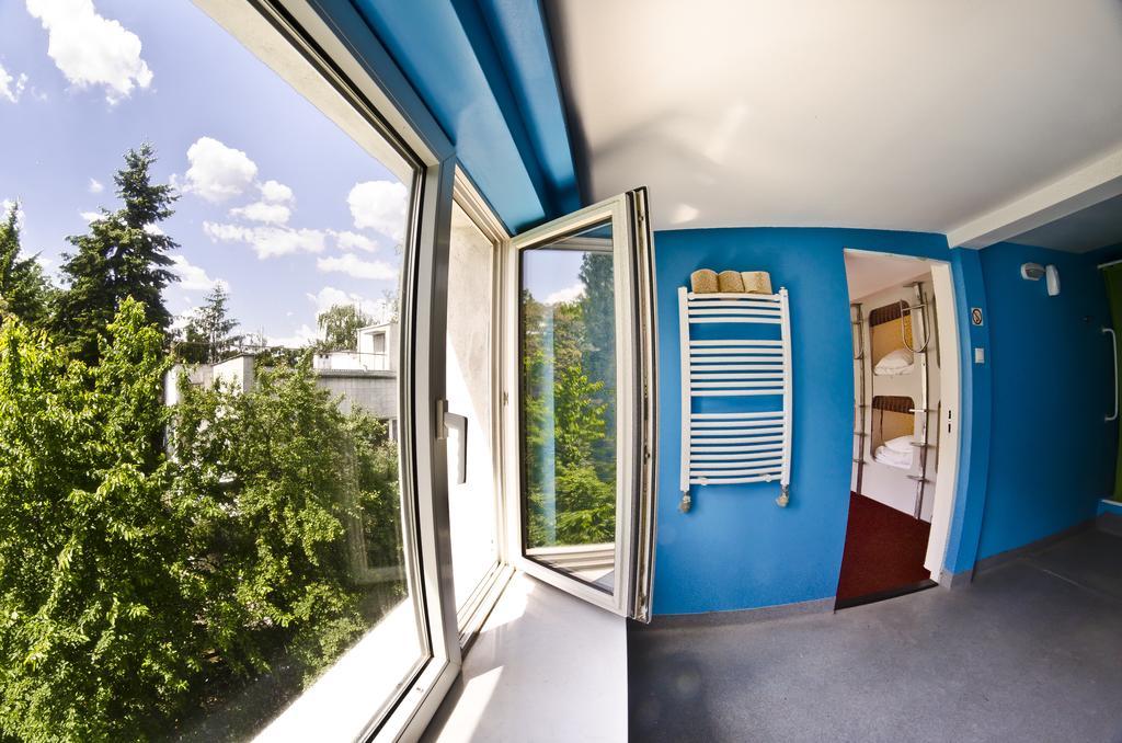Wilson Hostel Warszawa Varsóvia Quarto foto