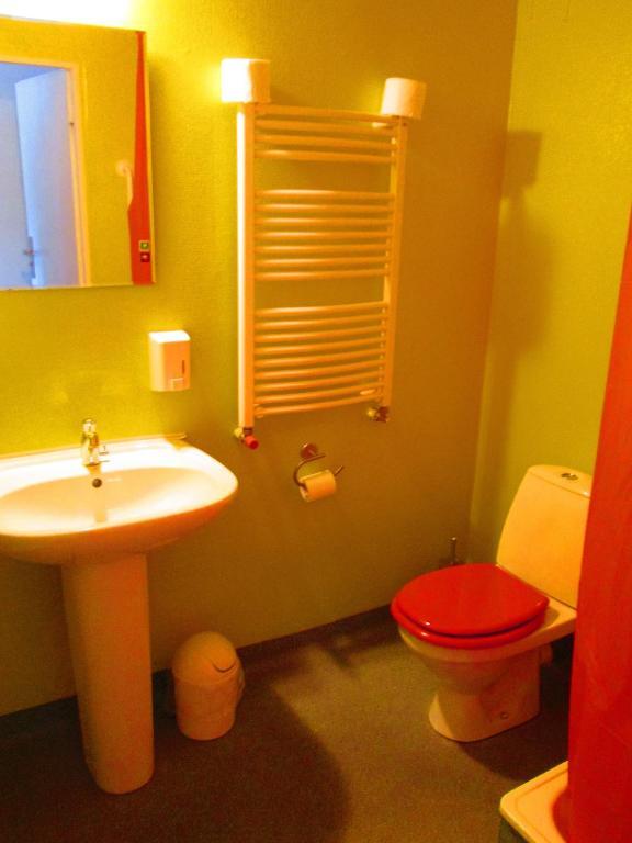 Wilson Hostel Warszawa Varsóvia Quarto foto