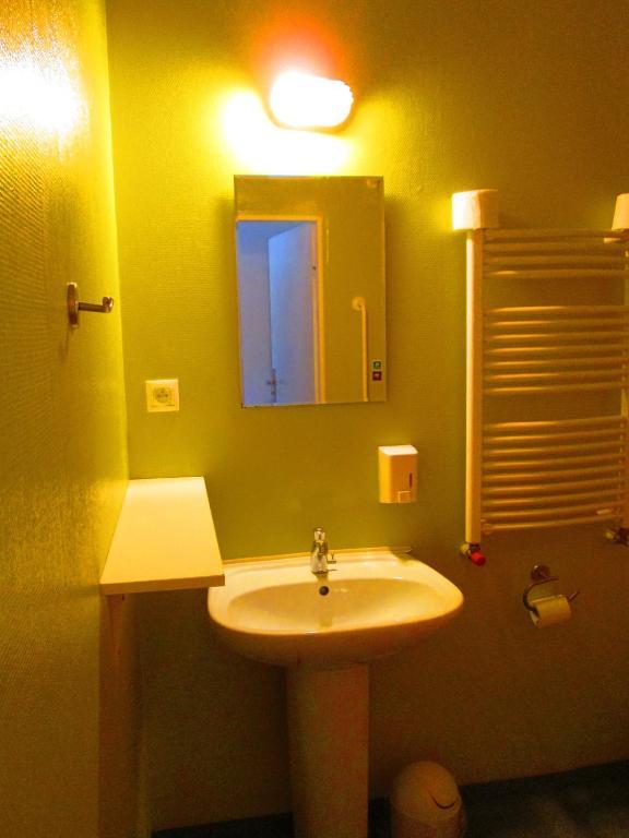Wilson Hostel Warszawa Varsóvia Quarto foto